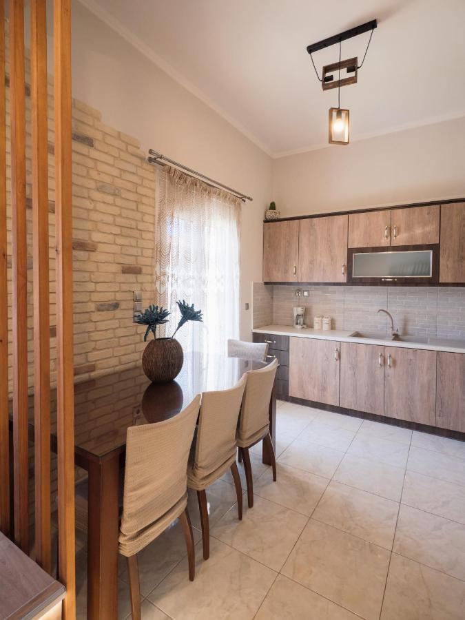 Kellys Cozy One Bedroom House Next To The Beach Ikonomianika ภายนอก รูปภาพ